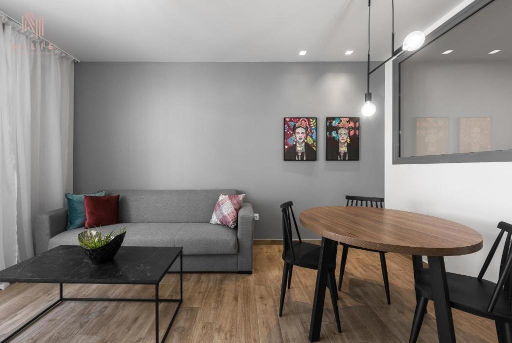 Ferienwohnung Big Apple Aprts, Nilie Hospitality Mgmt Thessaloniki Exterior foto