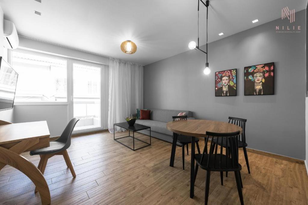 Ferienwohnung Big Apple Aprts, Nilie Hospitality Mgmt Thessaloniki Exterior foto